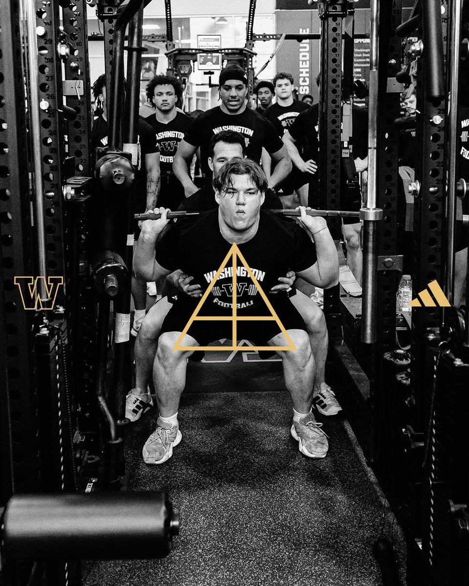 UW_Football's tweet photo. 🐺 Meet the Pack: Homegrown Aidan Anderson @its_spelt_Aidan from Olympia, WA heads into his junior season. Earned Big Ten All-Academic team in 2025. Studying Real Estate. ☔️ https://t.co/Y4wBRan5Xh