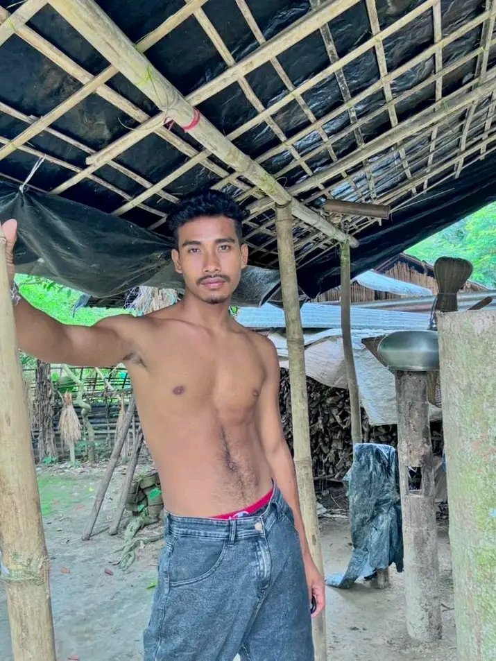 Saiten Roy🇧🇩 tweet media