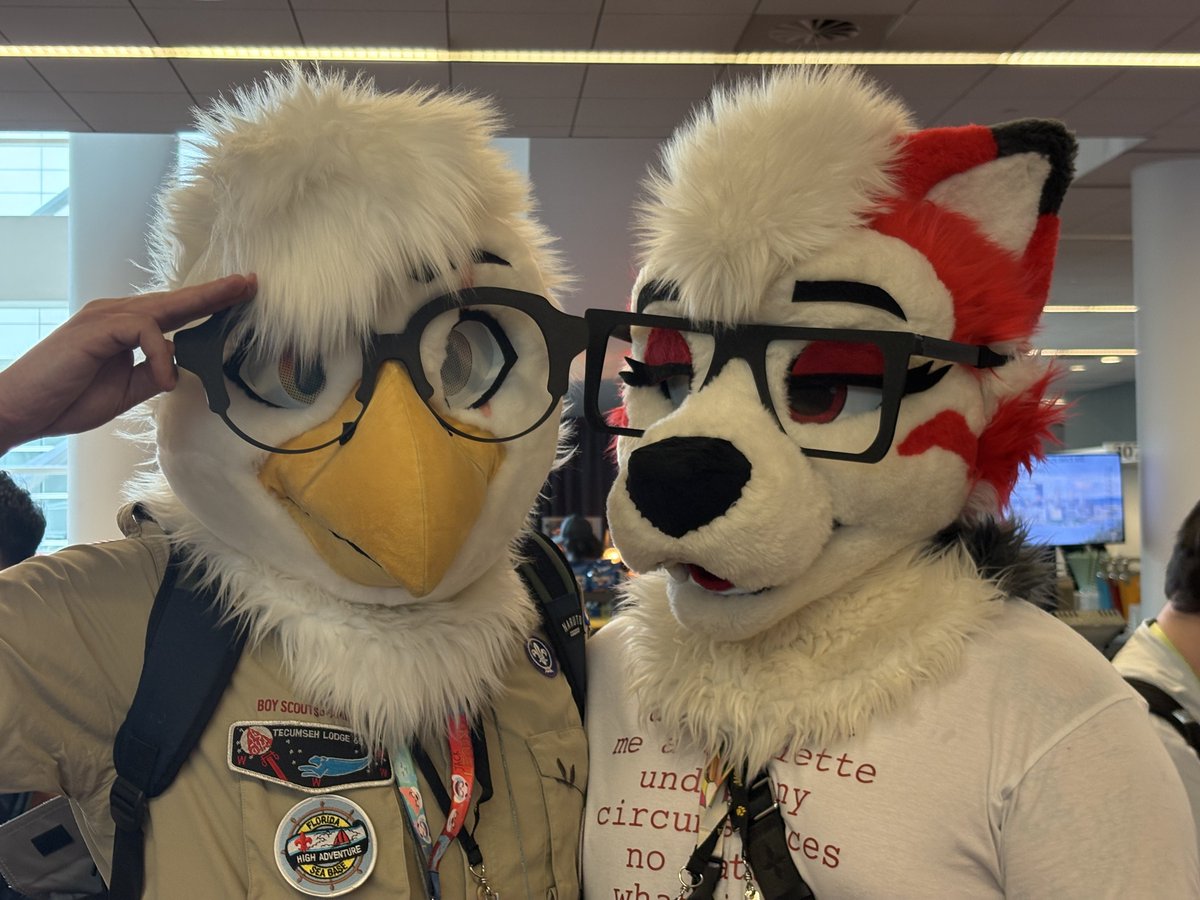 RivalsTheHusky's tweet photo. more fren posting 🖤 https://t.co/rpjCRTEyU6