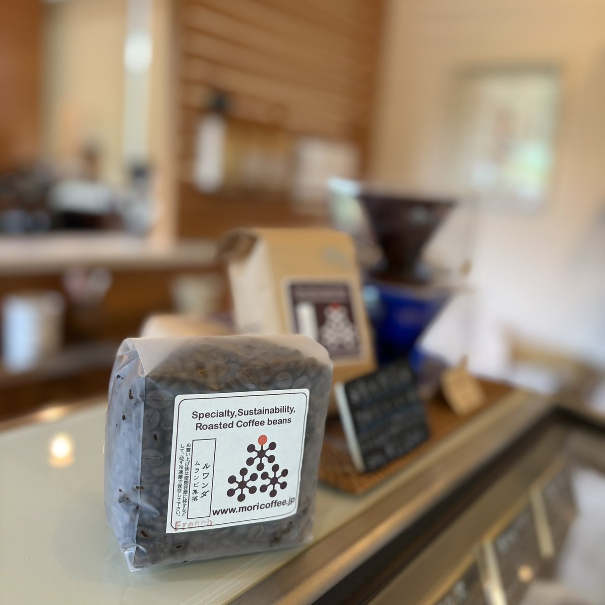 moricoffee100's tweet photo. おはようございます♪
コーヒーから始まる１日にしませんか？
様々な焙煎度合いのコーヒー豆で楽しむおうちカフェやコーヒーのある暮らし
お手伝いしております(^^)
サマーギフトにコーヒーを
如何ですか✨ご予算に応じてお承り致しますので
お気軽にお越し下さいませ☆
https://t.co/Yg5oH6SPa9 https://t.co/ISMzHBts21
