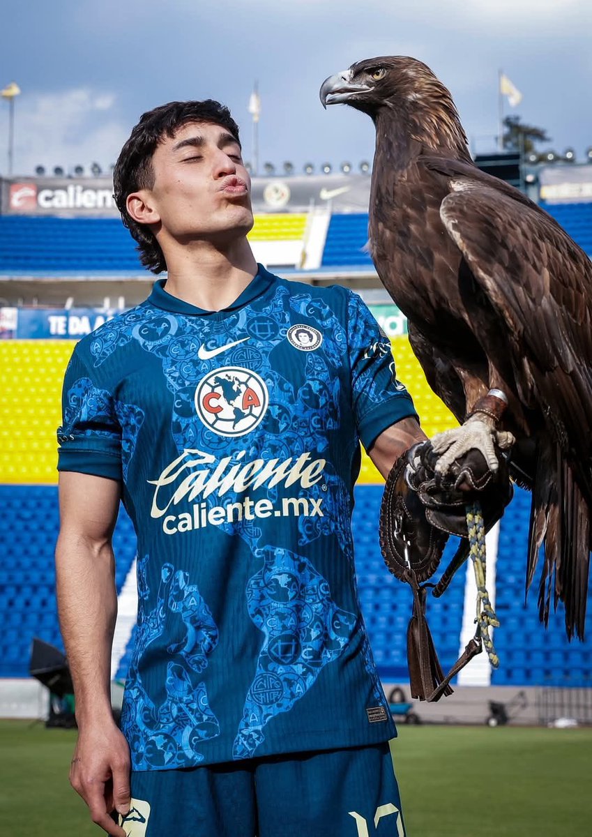 maferror's tweet photo. @agstde yoo, solo por el más guapo de toda la liga mx https://t.co/g5WioVXobk