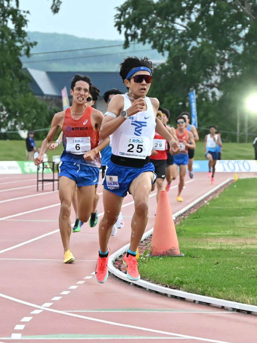 nagamoto_shu's tweet photo. 7/8 ホクレン網走
13'34"17 PB 東海大学歴代6位✨️
⁡
全日本予選が終わってから休んでいたので、少ない準備期間でしたがその中での満点の走りが出来ました。強い同期と後輩と一緒にこれからも頑張ります☺️
⁡5人みんなPB✨️
📸@machakin77 

 #ホクレン網走
 #東海大学
 #inゼリー
 #OILES https://t.co/VuvKReqprv