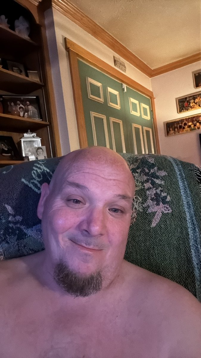 JDR9575's tweet photo. Freshly shaved https://t.co/AB3sdM030N