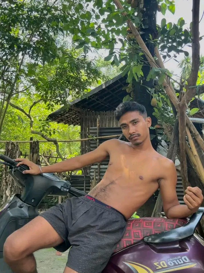 Saiten Roy🇧🇩 tweet media