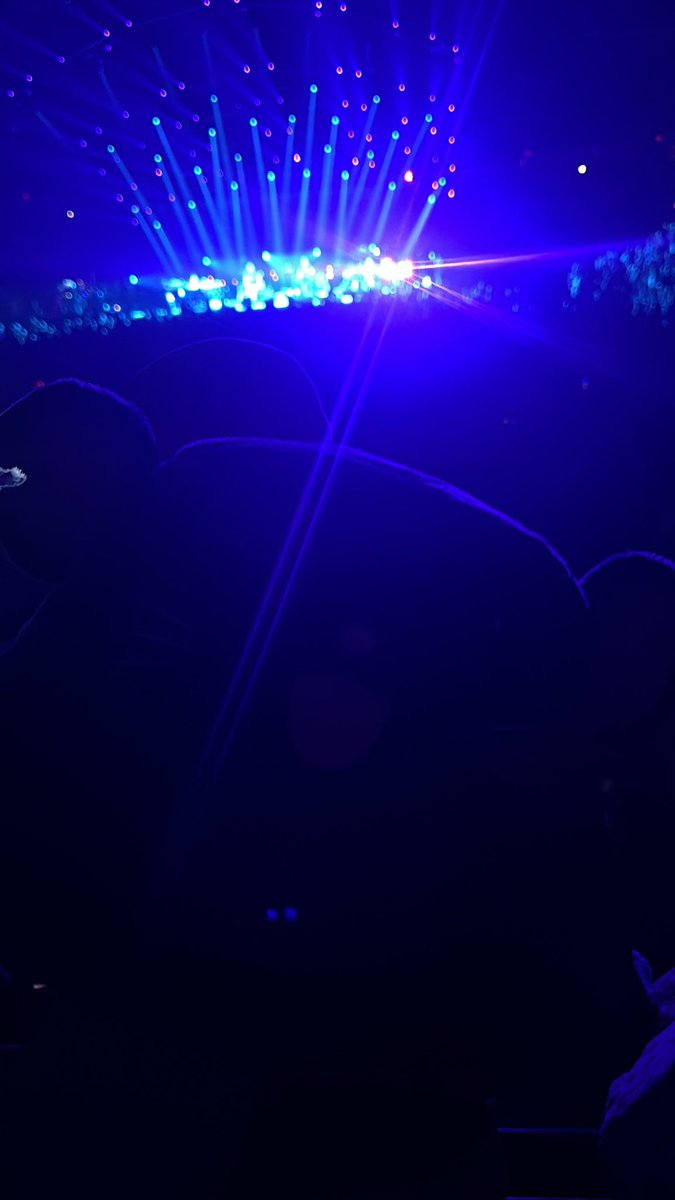 lonekirbs's tweet photo. Los Ratones hat at a Phish Concert @Caedrel @LosRatoneslol https://t.co/rOQf9HJwHU
