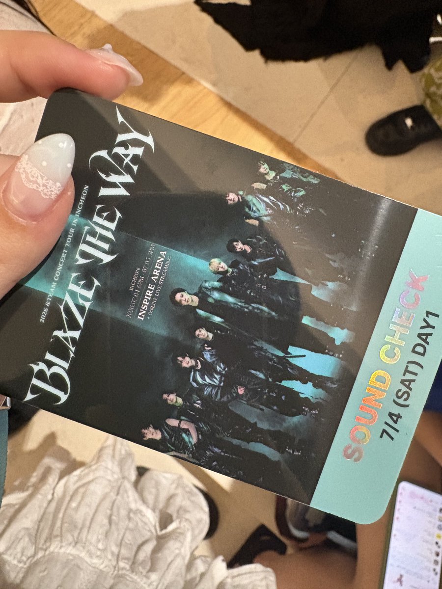 PPIZZA__DIARY's tweet photo. 너무 재밌어어서 오억주고 또 가고싶었던
앤팀 인천콘서트 입니다 https://t.co/EsXDiHI8oL