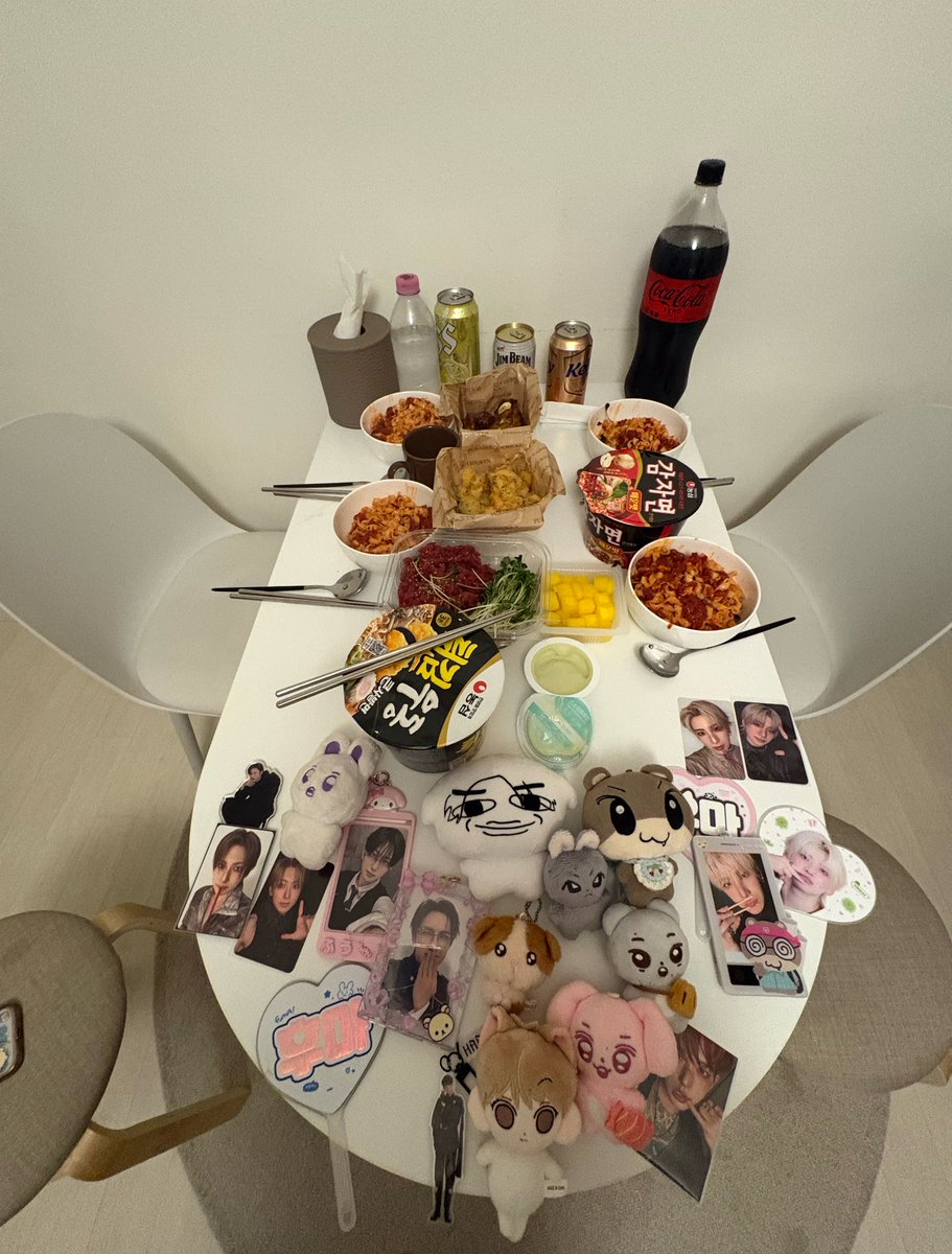 PPIZZA__DIARY's tweet photo. 너무 재밌어어서 오억주고 또 가고싶었던
앤팀 인천콘서트 입니다 https://t.co/EsXDiHI8oL