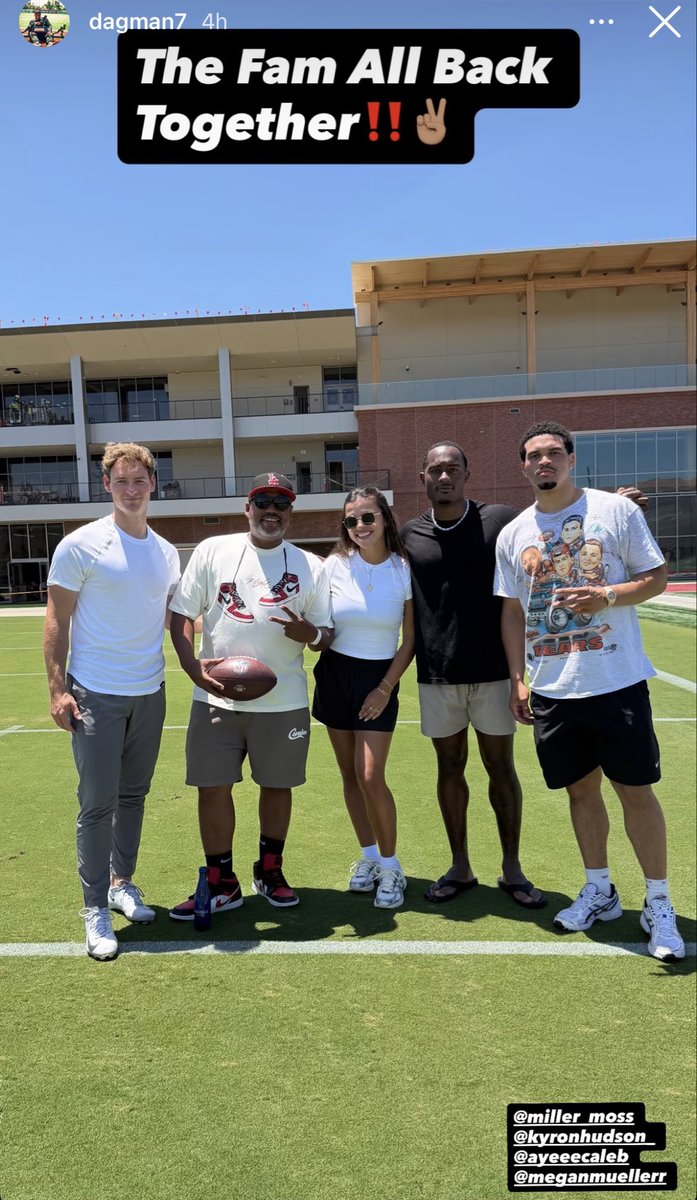 FightOnRusty's tweet photo. USC and Chicago Bears QBs Caleb Williams and Miller Moss and WR Kyron Hudson working out at USC today ✌🏻

Reunited in the NFL 🔥 https://t.co/VO8IrIHrbo