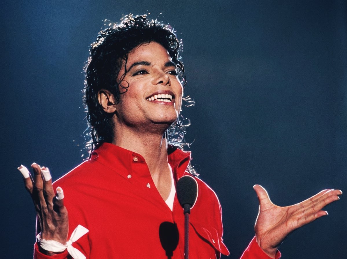 Andrey25_'s tweet photo. Michael Jackson perfoming “You Were There” during Sammy’s 60th anniversary celebration in 1989 https://t.co/MGdnCxa7sB
