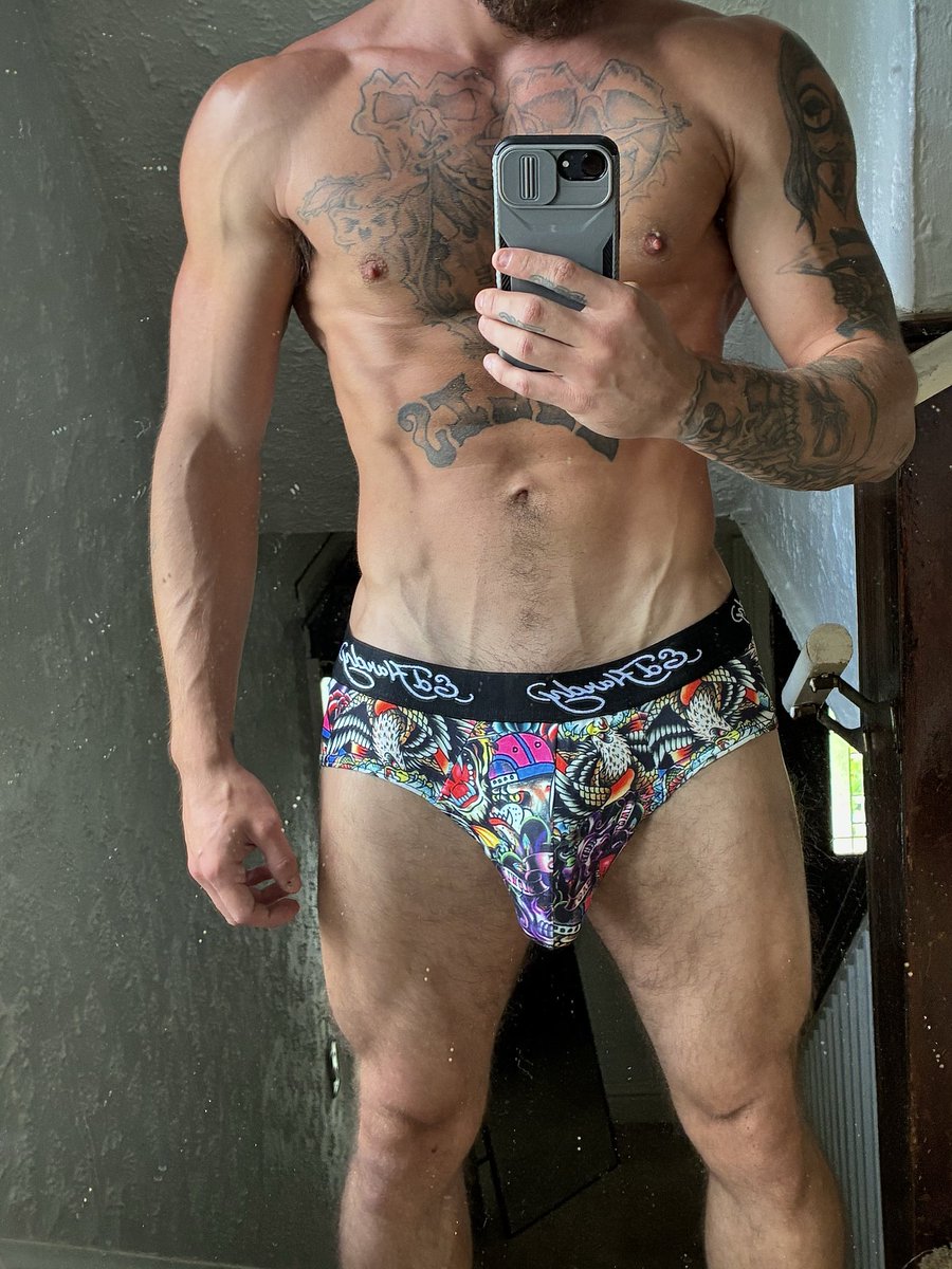 dawglife304's tweet photo. Happy birthday to me🥳🎉🕺🏻 go click that link pinned on my profile😈🍆💦 https://t.co/PTZF0GR2qh