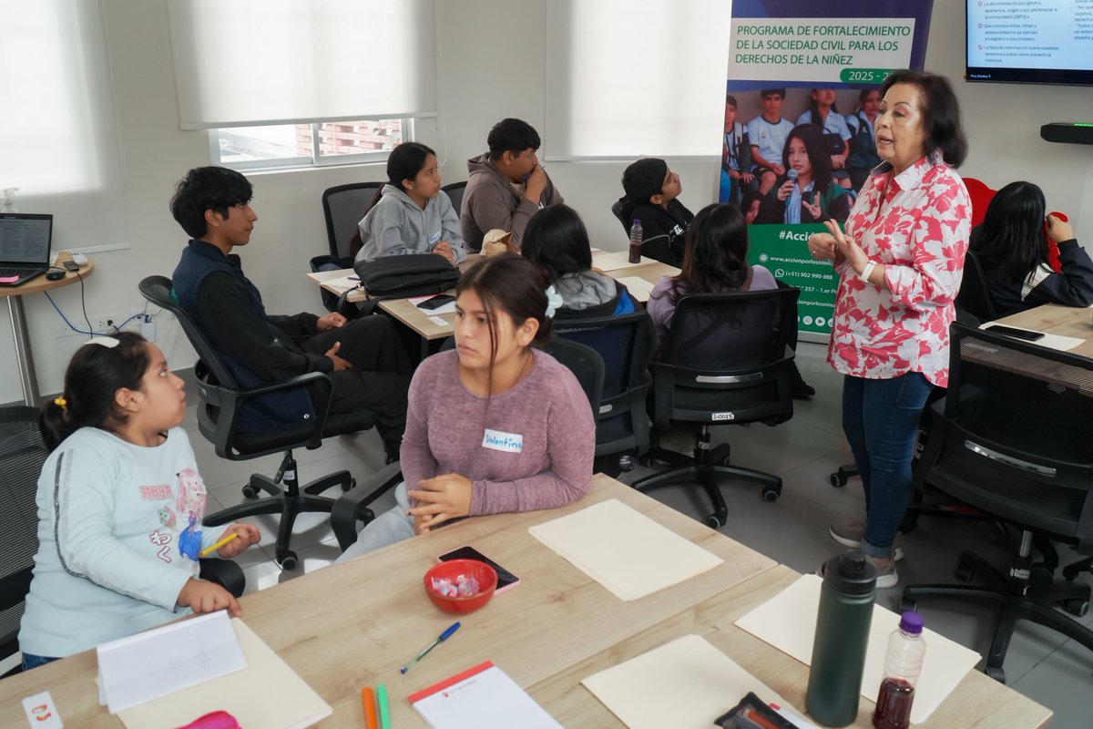 IprodesPeru's tweet photo. ⚠️Diálogo Intergeneracional organizado por @accionplninos, IPRODES y el Colectivo EPU Perú "Avances, retrocesos y recomendaciones del #EPU sobre derechos de la niñez”: 25 niñas y adolescentes de 10 organizaciones reflexionaron, analizaron y dieron propuestas para el Estado 🇵🇪 https://t.co/tVwSMnJoqC