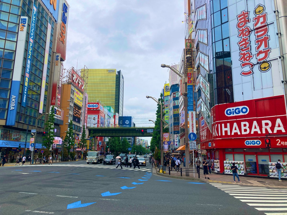 DrexReal_'s tweet photo. Tokyo yo yo https://t.co/rrtZUUlrER