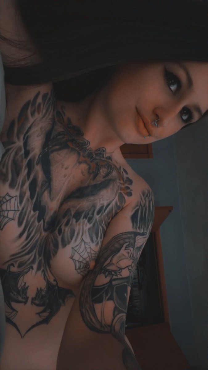 harley19xx's tweet photo. I put a spell on you, because you’re mine https://t.co/iU8IsIcvWE