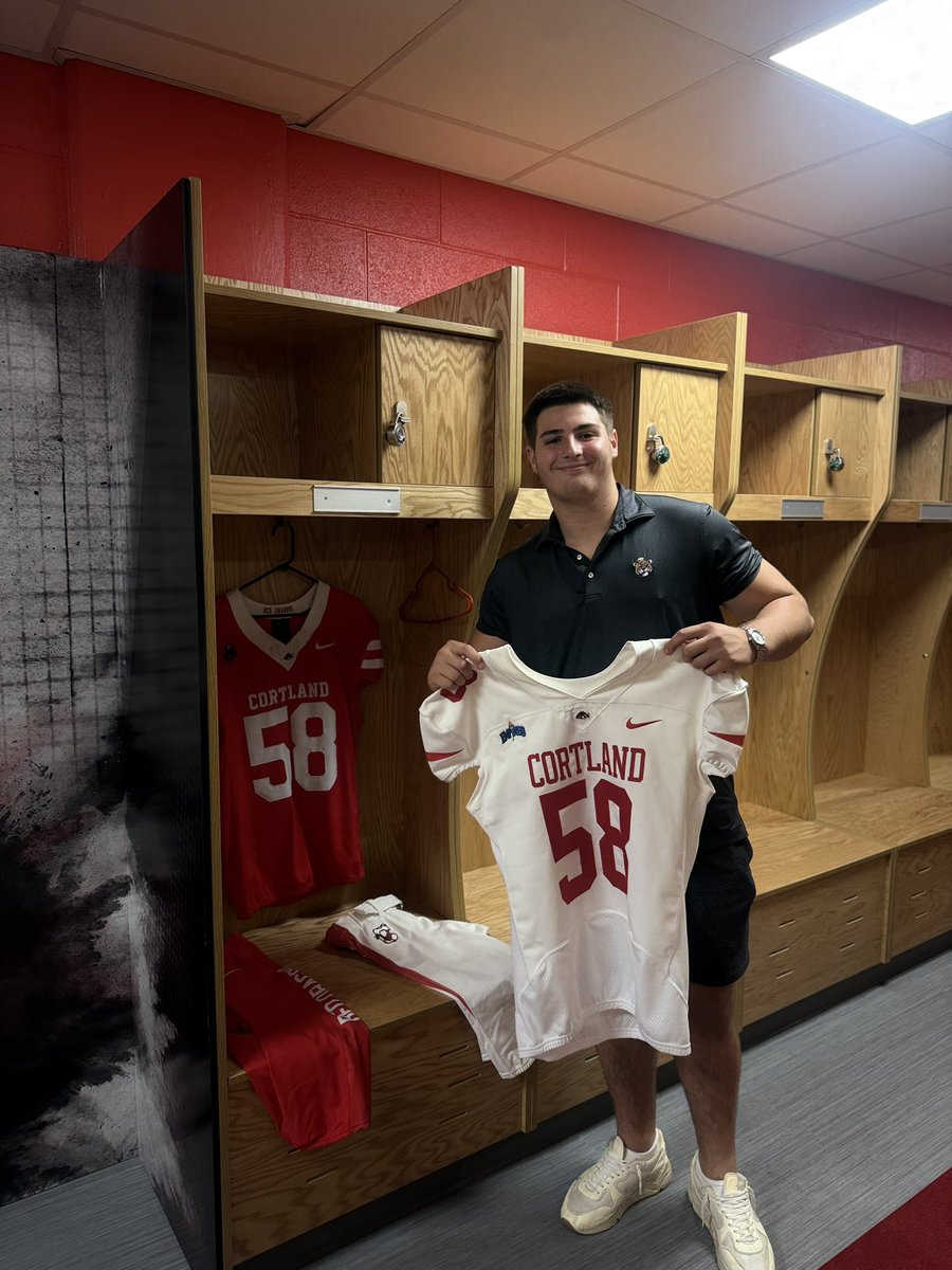 DanielS2758's tweet photo. Had an amazing campus visit at SUNY Cortland with @Coach_Sanchez55. I am looking forward to continuing the  recruiting process. Go Sportland ! 
@coachmicahjd 
@HornetFB_1MOORE 
@Coach_Nunez https://t.co/Zlo3l0zByq