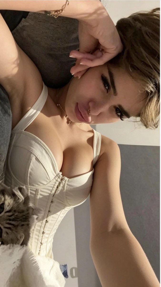 Dayothformysis's tweet photo. اعلن اني خاضع وخادم لعمي @GoodBoyqb0r انا واهلي عشان نرضي شهوته العظيمه ورجوله الطاهره😵‍💫😵‍💫🐽 https://t.co/fqxx6Ixfe1