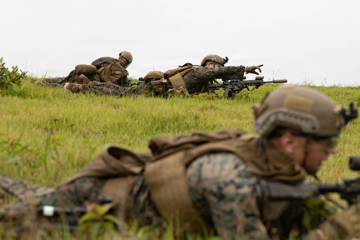 IIIMEF's tweet photo. Marines with 3rd Marine Division alongside Marines with 3rd Marine Logistics Group, conduct a dry run for a live fire range on Camp Schwab, Okinawa, Japan, June 16, 2026. @3d_Marines_Div https://t.co/od836jt25f