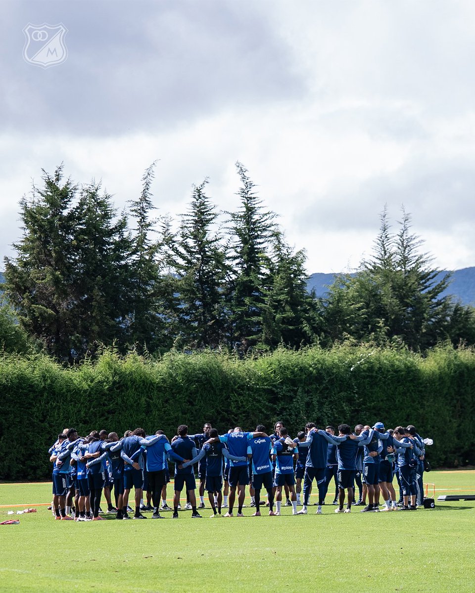 MillosFCoficial's tweet photo. Mitad de semana. ⚽Ⓜ️🔥 https://t.co/FEFEcmDnNI