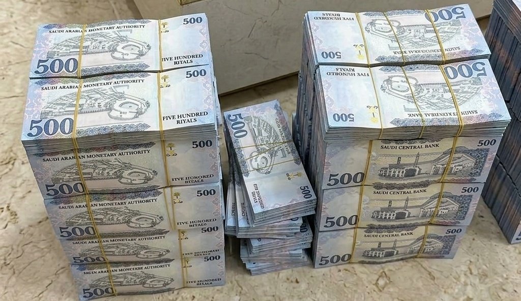 mha_almaly's tweet photo. لو جتك 5 مليون ﷼ سعودي  اليوم
هل يمكن للمبلغ .. أن يحل كل مشاكلك💵 

۱ - نعم

۲- لا https://t.co/touhpi7V7e
