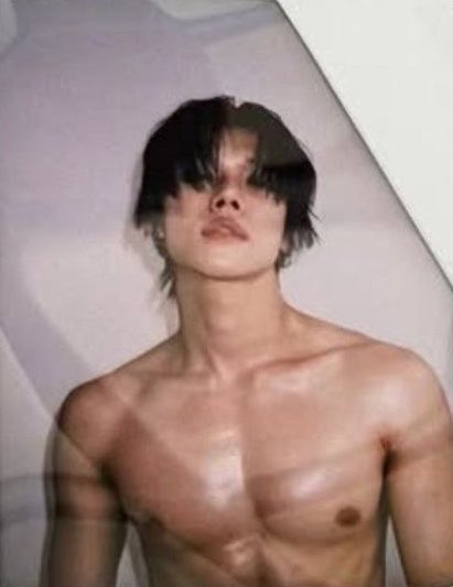 jjuniesito's tweet photo. i think about this picture maybe every second https://t.co/wPQRIdMNrM