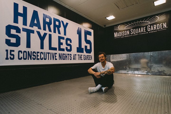 brightannegold's tweet photo. Louis will be singing Side by Side while staring directly at this tonight 😭 https://t.co/tfenj6asgt