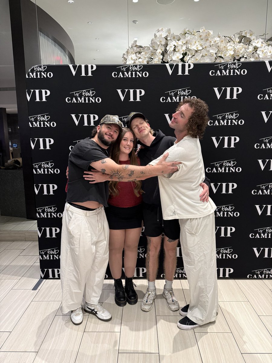 hheatherrm's tweet photo. The best birthday spent with @thebandcamino &amp; @5SOS 🤍🌟 https://t.co/XeA1KuV6Jr
