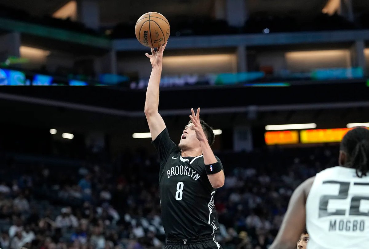 HolmesScribe's tweet photo. Egor Dëmin looks like he spent the summer loading up on VC, then spent it wisely. He’s acting different, and the Nets should love the force behind the aura.
https://t.co/07yl9HaEVu https://t.co/y8njYuUEnA