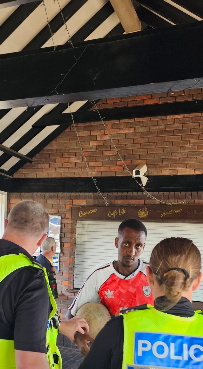 TheFeralWitchy's tweet photo. ‼️Alleged sexual assault‼️
🔔STAPLEHURST KENT🔔

Sent in to Kent pink ladies……the same man has also been caught on ring door bells lurking around peoples driveways!

Alleged prowling young girls on the train network around Kent!
It’s every fucking day!!! 🤬🤬🤬

This man exposed himself to my 15 year old daughter on the headcorn train station platform going to staplehurst on 08/07/2026. This was the 16.43 train. He then proceeded to follow her sit opposite her and make sexual advances to her and exposed himseldlf again, when she moved a kind member of the public was already on the phone to the police and asked her if she was ok. She was visibly upset. Once at staplehurst he then stuck his head out of the train doors to see if she had got off the train. He proceeded to follow her. Luckily the member of the public had got off the train and she gave her details over to the police. The man in question then continued to look over his shoulder at her and realised she wasn't alone and left via the stairs in the carpark.

Once the police arrived (i was then present) my daughter gave statements and he reappeared. They arrested him. He was laughing and putting his thumb up to me. When he was told by myself don't come back round here, he said you wait.

His name is akeem.

He is obviously looking for a lone female and is a predator. He is travelling up and down the train line.  The British transport police had reports of him going from headcorn to staplehurst and marden.