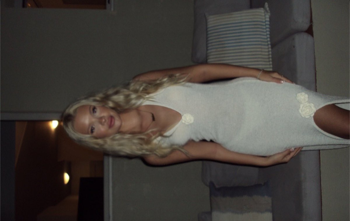 goddessgraceyx's tweet photo. rent free in that empty little head of yours https://t.co/KTdOGvfDap