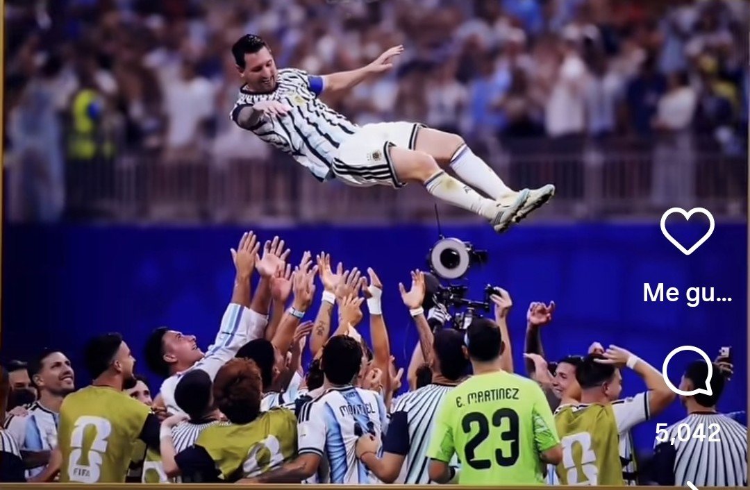 nuitcom's tweet photo. @IvaanBlanco26 Siempre en lo más alto, sin importar  resultados, ni criticas, ni envidiosos, cuando se es buena persona se vive sin malas intenciones ni malos pensamientos. Los demás sufren por eso. Messi brilla incluso sin fútbol. https://t.co/Z5czWzXBjt