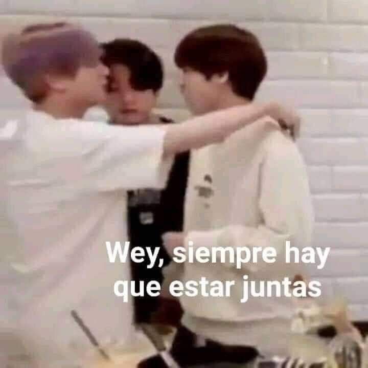 KimTerrynwn's tweet photo. feliz cumpleaños army, hoy son mi familia, mañana se van a chingar a su madre https://t.co/RNtuCrtvDh