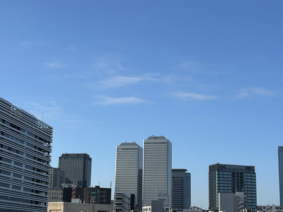 0213ikiru's tweet photo. 大阪のイマソラ👀
近畿地方は梅雨明け〜 https://t.co/awqBo3wvSn
