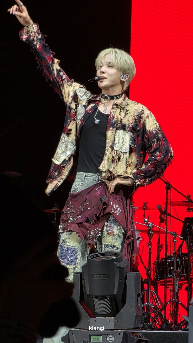 klanci_twt's tweet photo. Yunho the man you are 🫠💖

Ateez at Rock in Roma

#ateez 
#ateezinroma
#yunho #ateezyunho https://t.co/TDv6DUfLKA