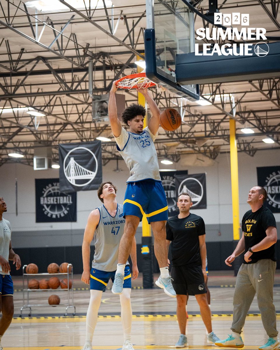warriors's tweet photo. Rookies getting reps⚡️ https://t.co/EHyI0pBz1X
