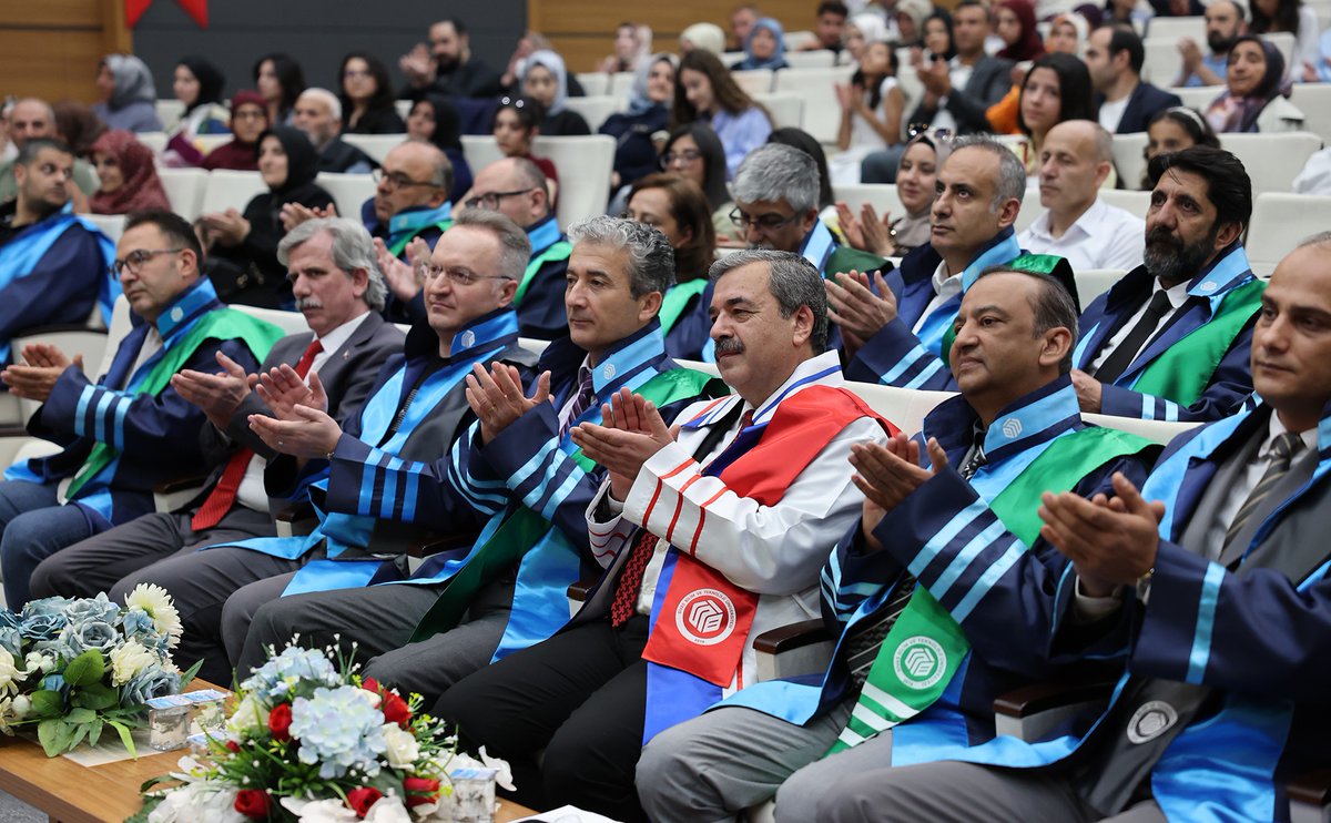 NinDivrigi's tweet photo. SBTÜ’de gurur günü yaşandı
https://t.co/vN2QlfLW4s https://t.co/EsTnx2Pzch