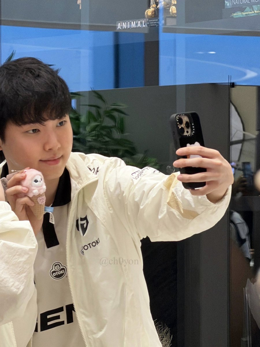 ch0yon's tweet photo. 260708 #Chovy https://t.co/NjsjuwyRgm