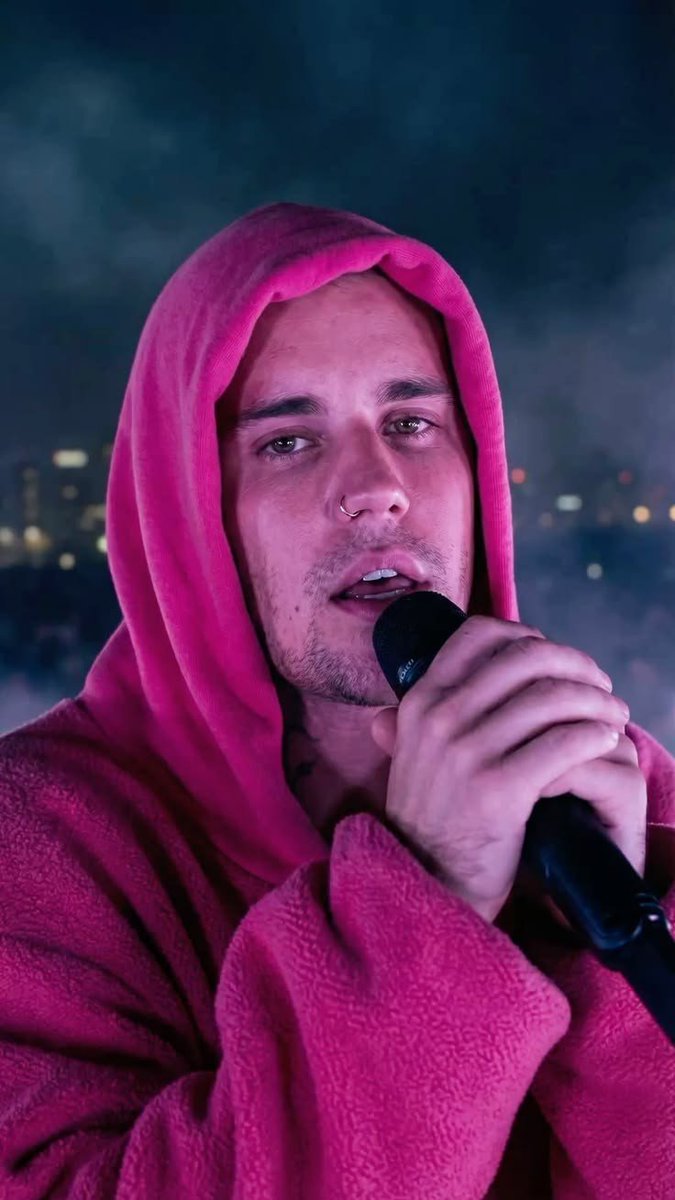 ended_everyone's tweet photo. if justin bieber only gets ONE song to perform at the fifa world cup halftime show what song are you picking. https://t.co/DcpZzkgVu6