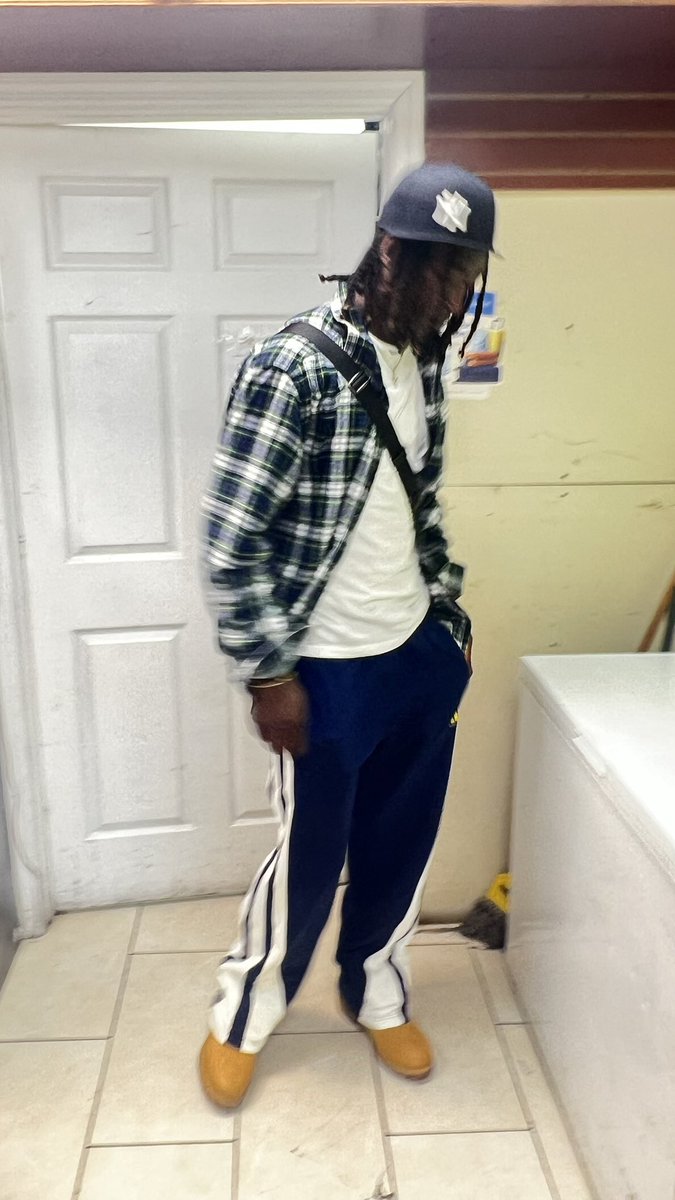 duwopfrmdaboro's tweet photo. #22k #freeblock #freewill https://t.co/B5RMx1TP2e