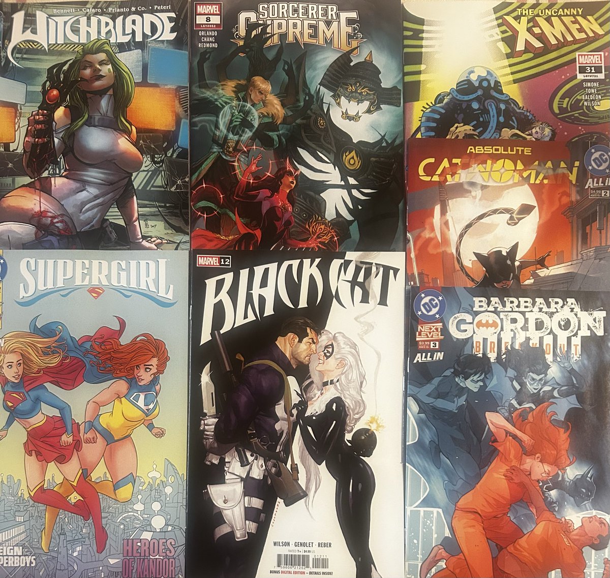 TheNewMutant's tweet photo. The #newcomicbookday stash is here #AbsoluteCatwoman #Witchblade #BlackCat #SorcererSupreme #Supergirl #BarbaraGordonBreakout #UncannyXMen https://t.co/oxcWn2rZUc