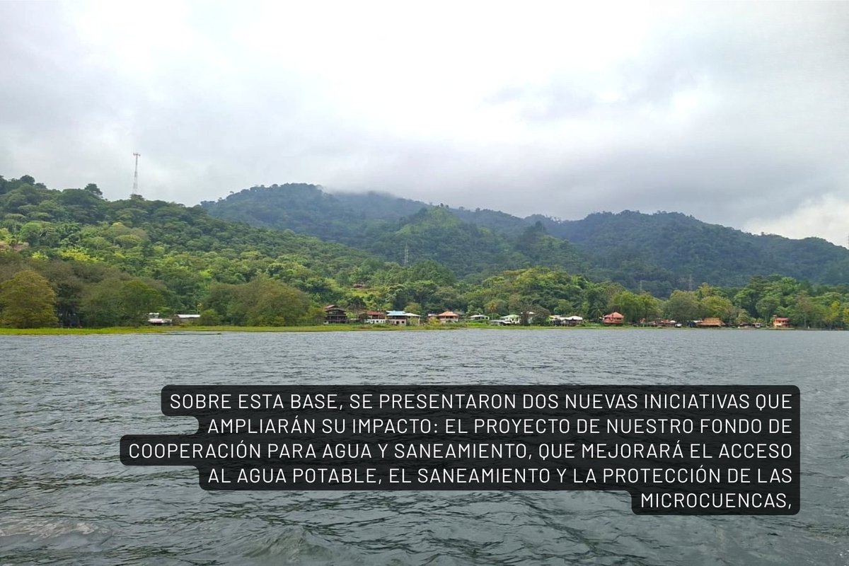 AECID_Honduras's tweet photo. Nuestro subdirector de cooperación continuó hoy su misión visitando el #LagoDeYojoa. Se constató cómo la mejora en la gestión de residuos se potenciará con las nuevas iniciativas del Fondo del Agua y @UEenHonduras para recuperar las cuencas y fortalecer la resiliencia ambiental🌳 https://t.co/4QilbLSjPg