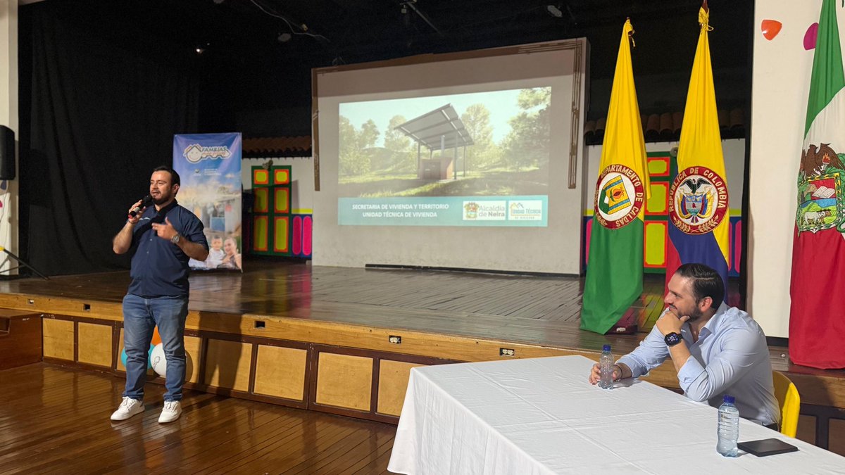 PDACaldas's tweet photo. Nuestro compromiso con el bienestar de los #Caldenses sigue avanzando. 💚
En #Neira, 54 familias ya cuentan con estufas ecoeficientes que hacen sus hogares más seguros, saludables y sostenibles. https://t.co/velMHdcZXF