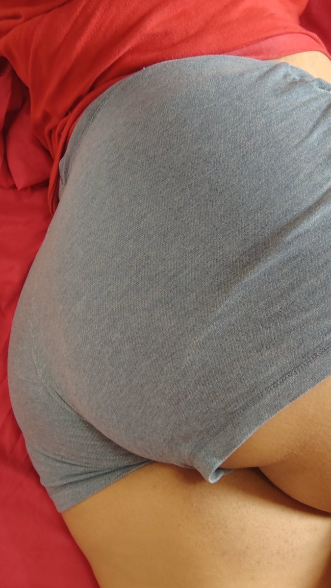 DanielaMic23's tweet photo. #Single
con disponibilidad de espacio y tiempo, mensajes vía dm https://t.co/4aBHRDnbq2