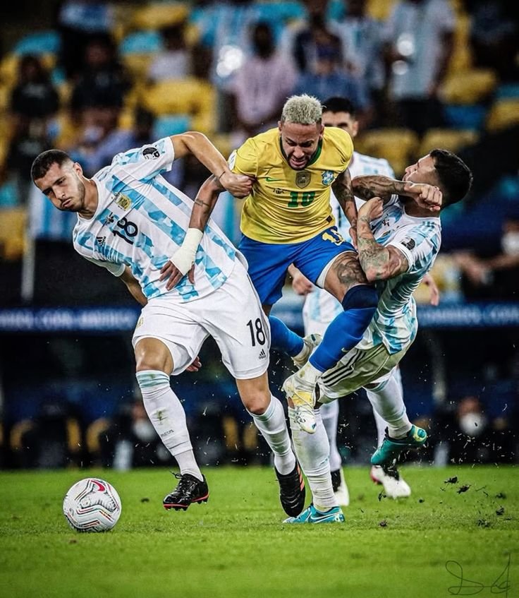 NoemiRi55283442's tweet photo. Vini Jr JAMAIS vai aguentar isso kkkkkk
Pra quem está agradecendo pelo Neymar não jogar mais pela seleção, se preparem pra VERGONHA. 
Se o Vini andou daquele jeito contra a NORUEGA, imagine o resto kkkkkkk https://t.co/suvFX9Hvlb