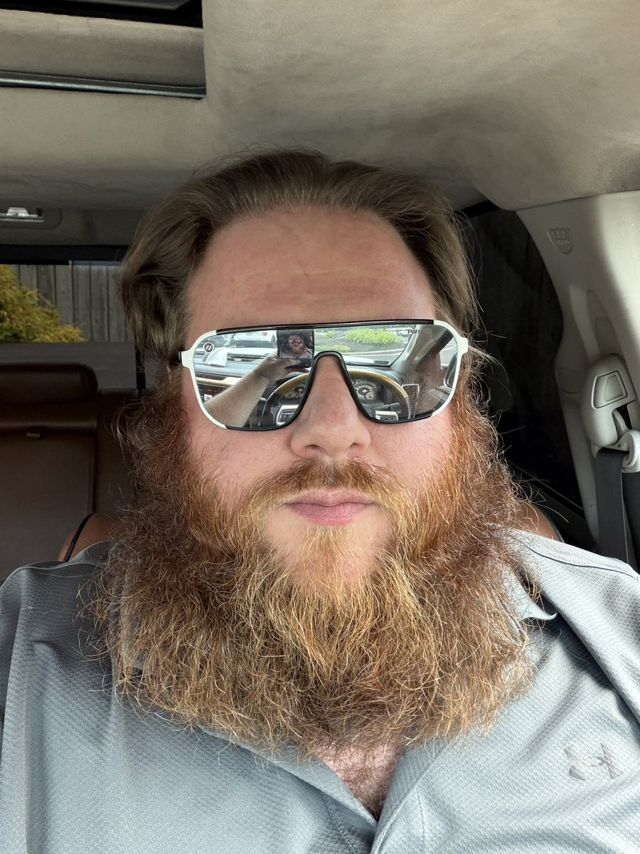 AGD_Odin's tweet photo. A before and after, the mountain man era has come to an end https://t.co/MqMiTlNb4g