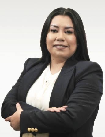 siete_letras's tweet photo. Denuncian a MP de FIDAMPU por cobro de cuotas:

Personal de la Fiscalía de Delitos Ambientales acusó que Carlos Flores acosa y se queda con justificantes médicos para que a los empleados les descuenten $.

Dicen que lo protege la Fiscal, Mitzy León, a quien señalan de “ausente”. https://t.co/db213d9xuX