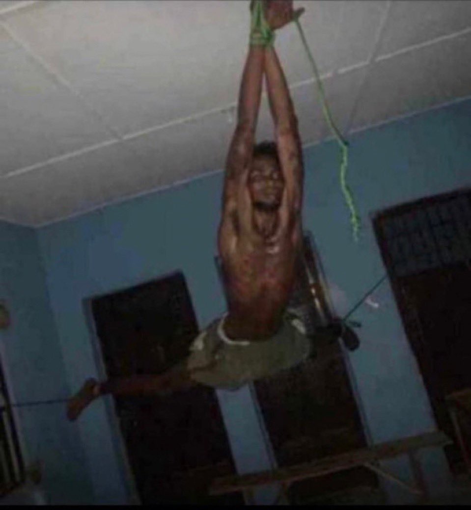 _BIG_7_'s tweet photo. When you want to do BDSM with a Yoruba girl https://t.co/2LophHJLIV