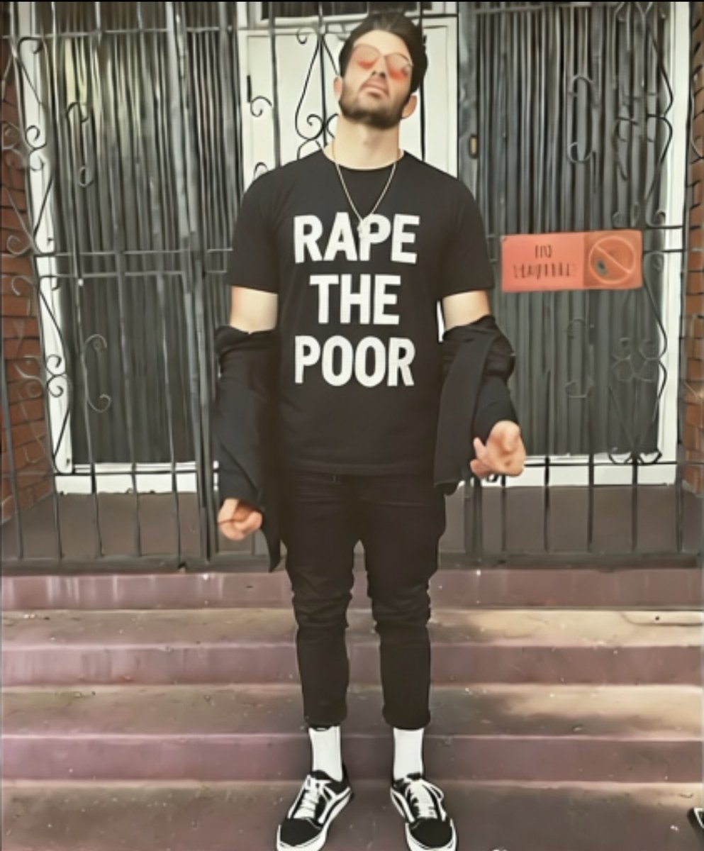 ezra_pvnished_2's tweet photo. Good night https://t.co/vaBLLuui2j