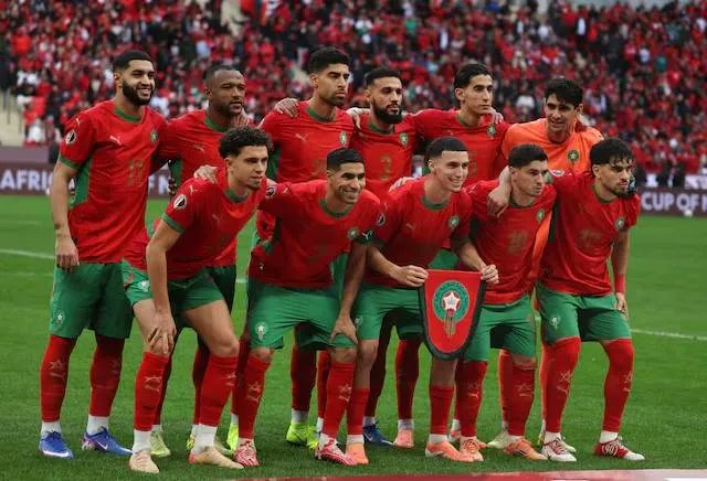 vanadium2022's tweet photo. المنتخب الذي عندما يخسر يتحمل لاعبوه الخسارة بشرف دون عويل أو شوشرة https://t.co/Hpph7lI66P