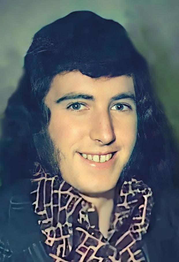 RepublicanSF's tweet photo. A commemoration will be held next Sunday, July 12th in County Longford in remembrance of Óglach Martin Hurson and the other 9 1981 Hunger Strikers.

Assembling at 7pm at the Martin Hurson memorial at the entrance to Mostrim train station, Mostrim (Edgewardstown) Co Longford.

Organised by the Martin Hurson memorial  committee Sinn Féin Poblachtach Longford-Westmeath.

All welcome.