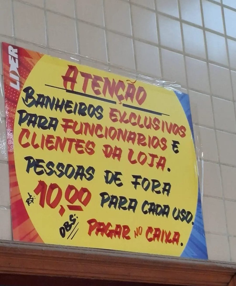 Paranoticias1's tweet photo. Taxaram até o xixi. Daqui a pouco vão cobrar por cada descarga. https://t.co/Uj8zFQu9gb