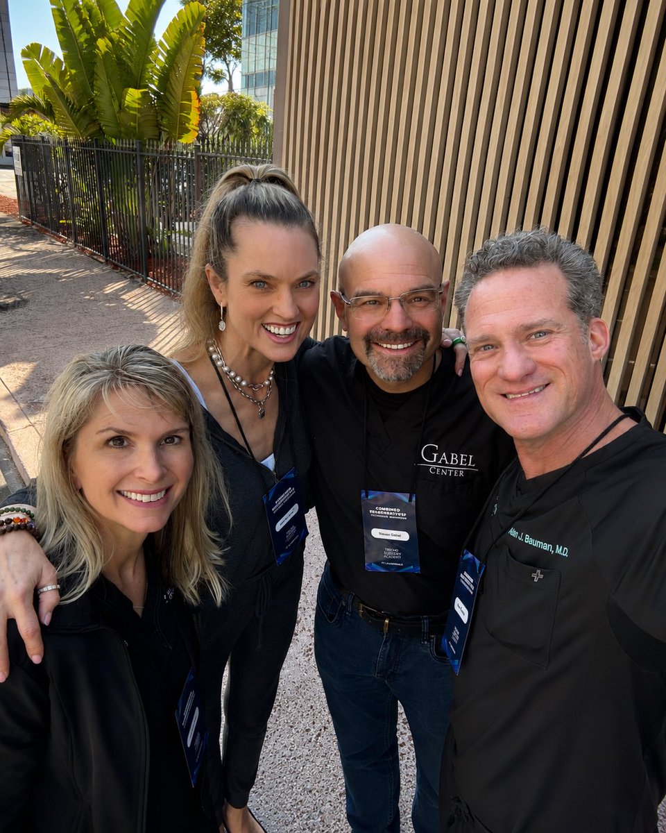 Transplant_Hair's tweet photo. The best in hair restoration never stop learning. 📚🧬

Dr. Bauman recently participated in Dr. Pablo Cirino’s CRT Combined Regenerative Technique Workshop at the Tricho Surgery Academy in Fort Lauderdale, collaborating with fellow experts and exploring the latest advancements in regenerative hair restoration.

Because when innovation evolves, so do the solutions we bring back to our patients.

#hairrestoration #HairTransplant #RegenerativeMedicine #HairRestorationEducation